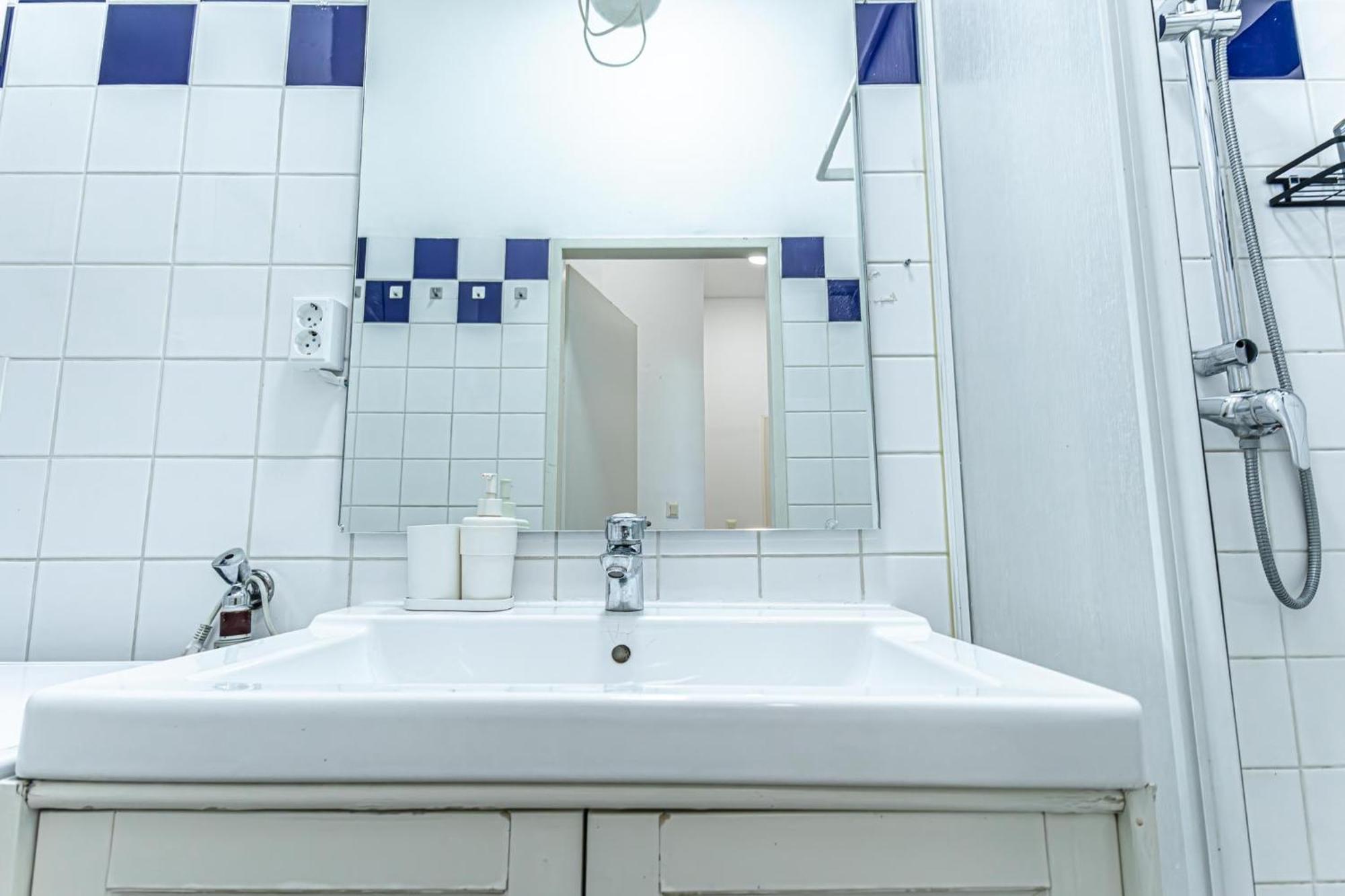 Superior 2BR Apartment - perfect for Longstays Wien Eksteriør billede
