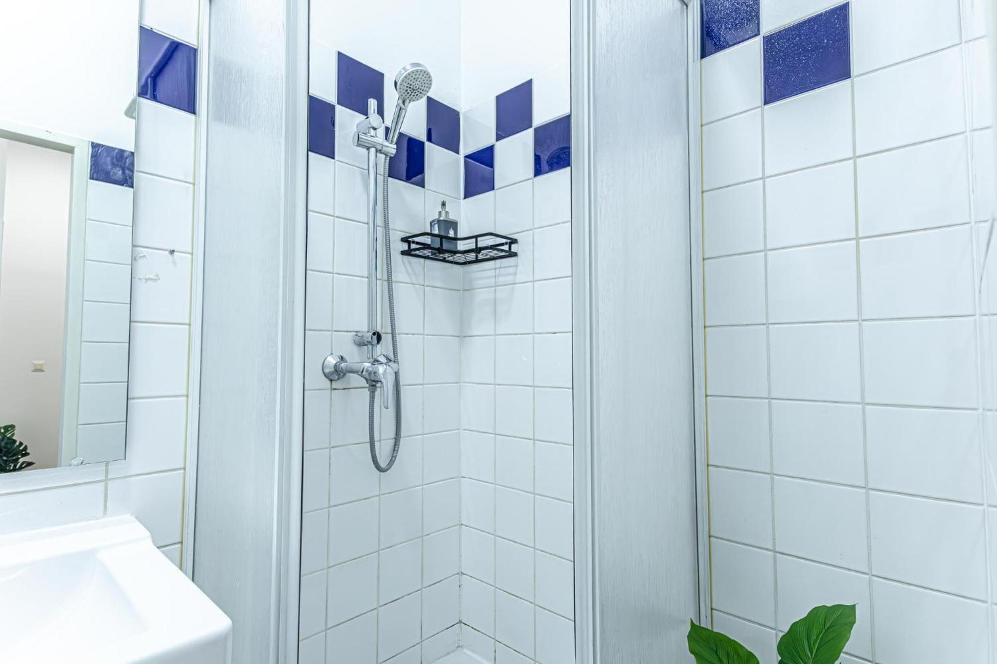 Superior 2BR Apartment - perfect for Longstays Wien Eksteriør billede