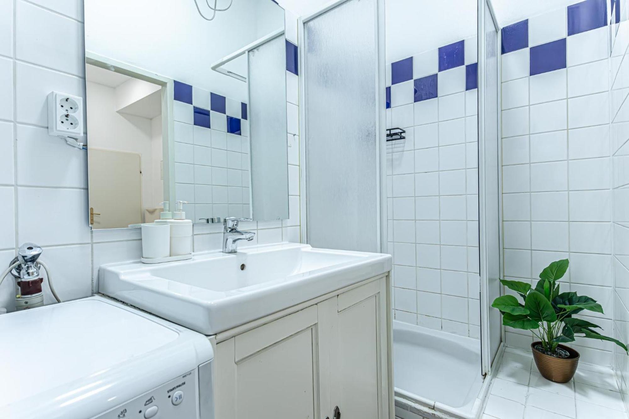 Superior 2BR Apartment - perfect for Longstays Wien Eksteriør billede